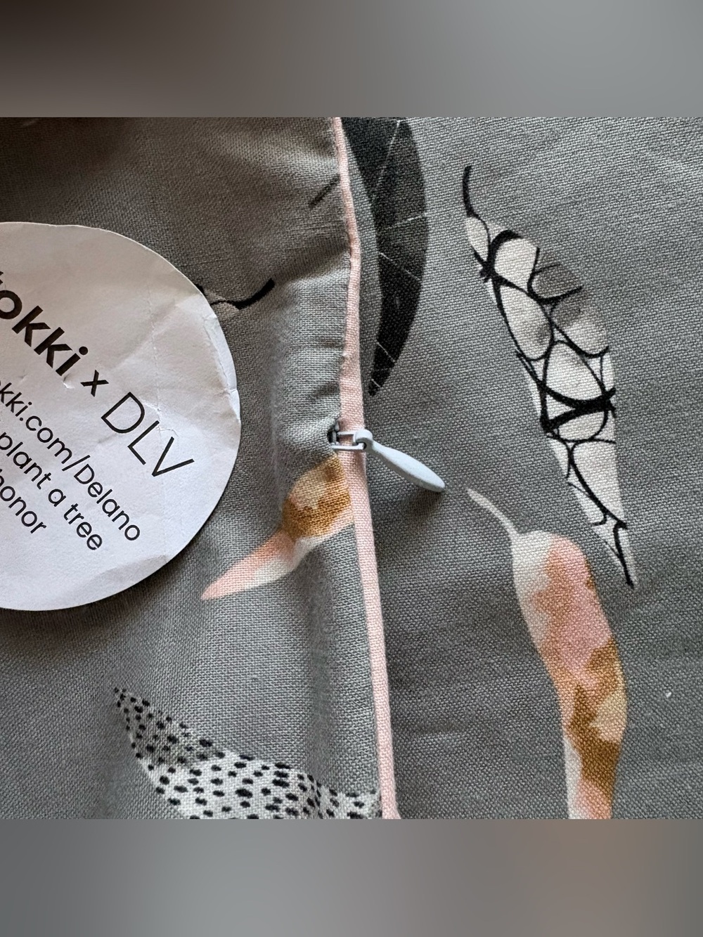 Delano Las Vegas x Tokki Euro Sham Pillow Cover Grey Feather Luxury Bedding NWT - Picture 3 of 6